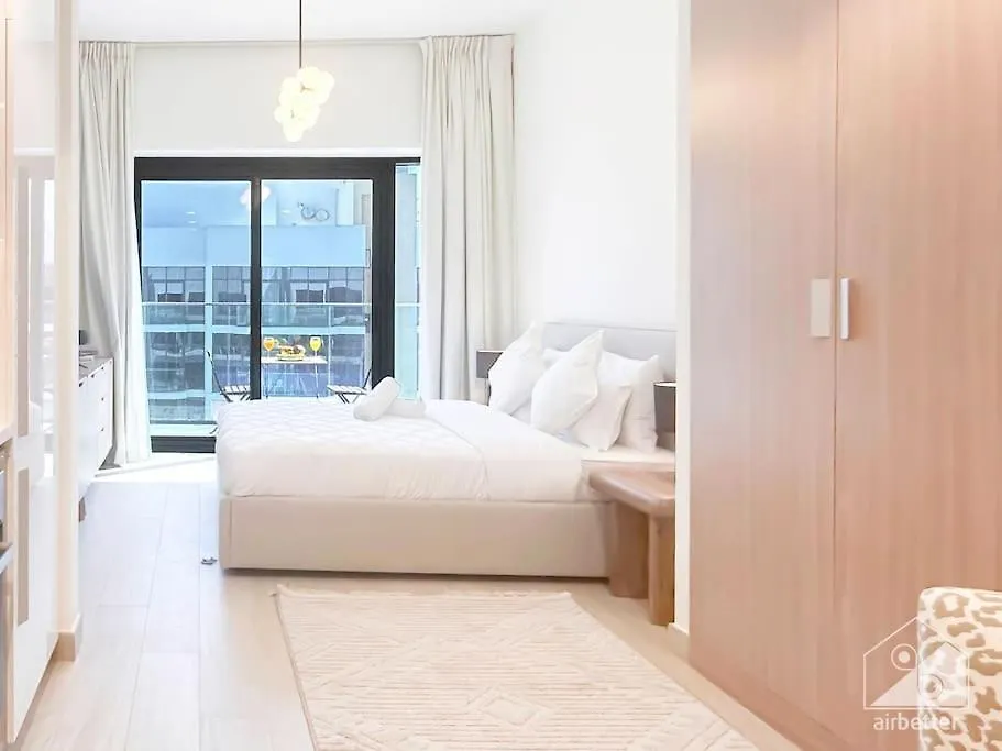 Elegant Stay In Meydan Balcony & Stunning Views Dubai 0*,